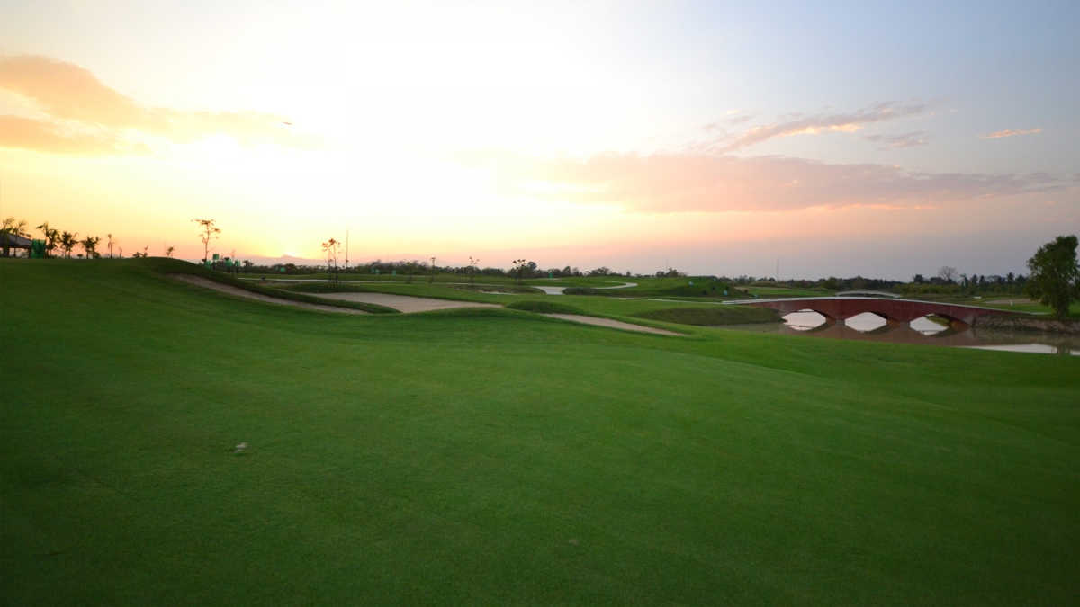 Thailand Hariphunchai Golf Club